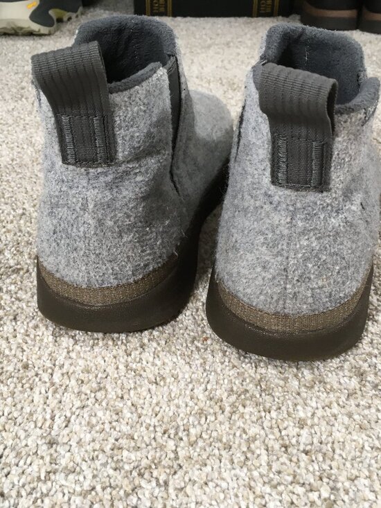 Chaco Revel Chelsea Boots Mens Size 9.5 Gray Felt